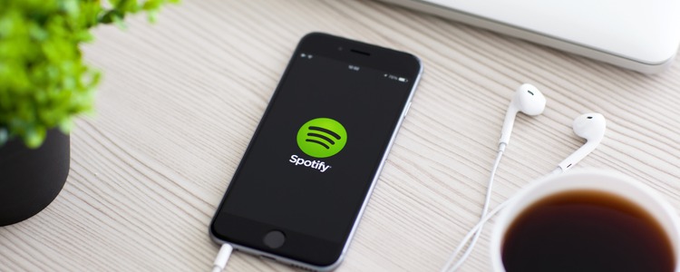 Na Spotify mají milion přehrání. Kolik za to dostanou?